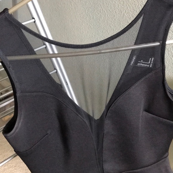 Black semi sheer women’s top. - Picture 3 of 3